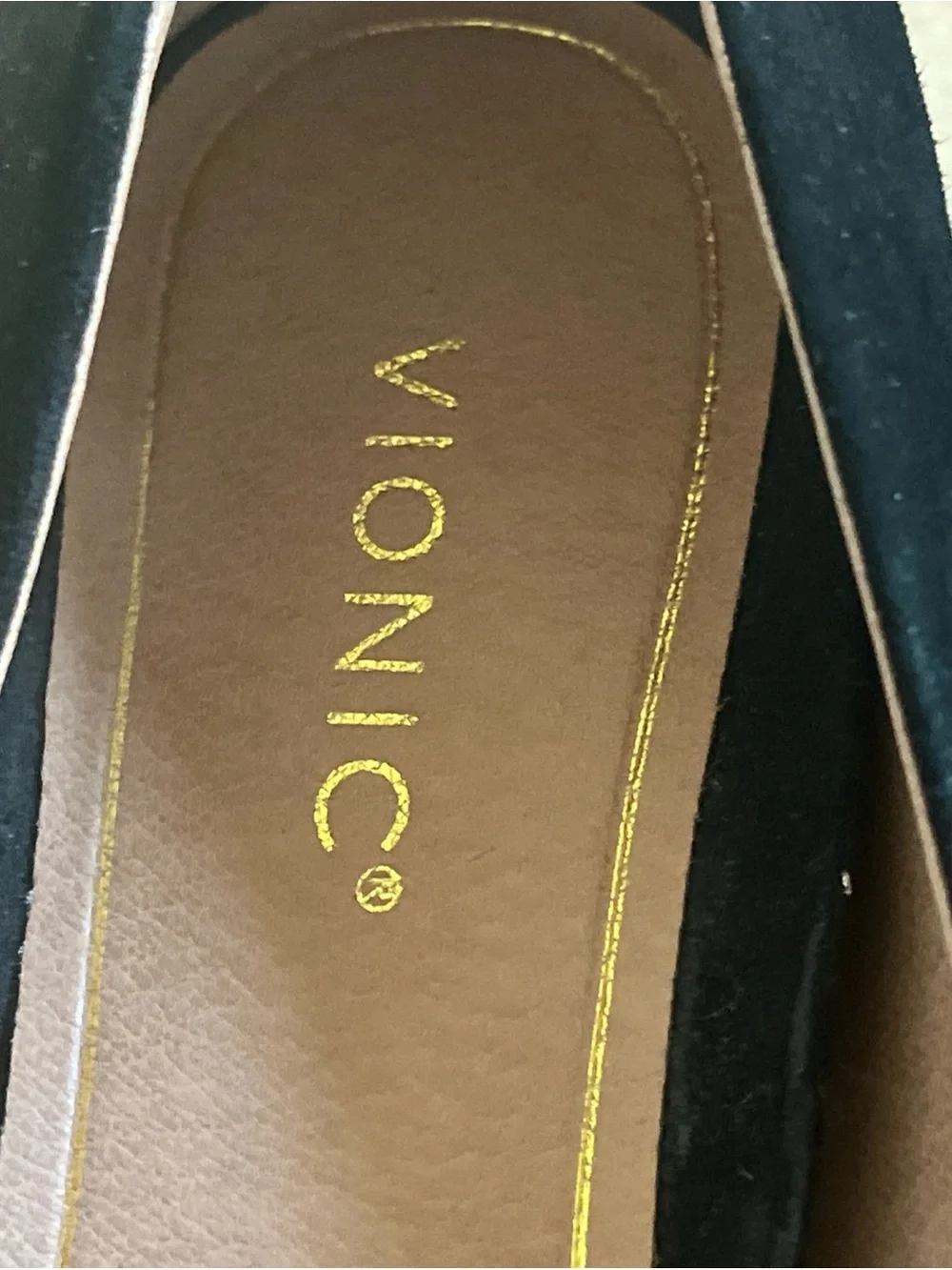 Vionic Minnie Pointed Toe Kitten Heel Black Suede Mary Jane Pumps Size 7.5 - Picture 2 of 11